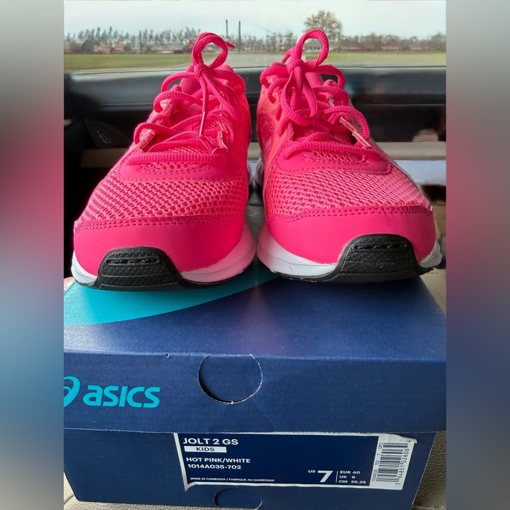 Brand New! ASICS Big Kids/Women's Hot Pink Sneakers-Size 7 Kids/8 Women’s - Picture 7 of 12